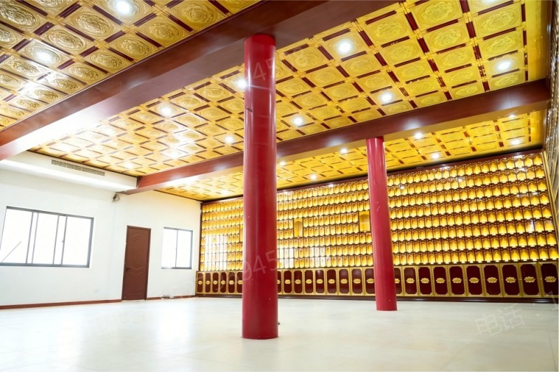 西峰寺院万佛墙
